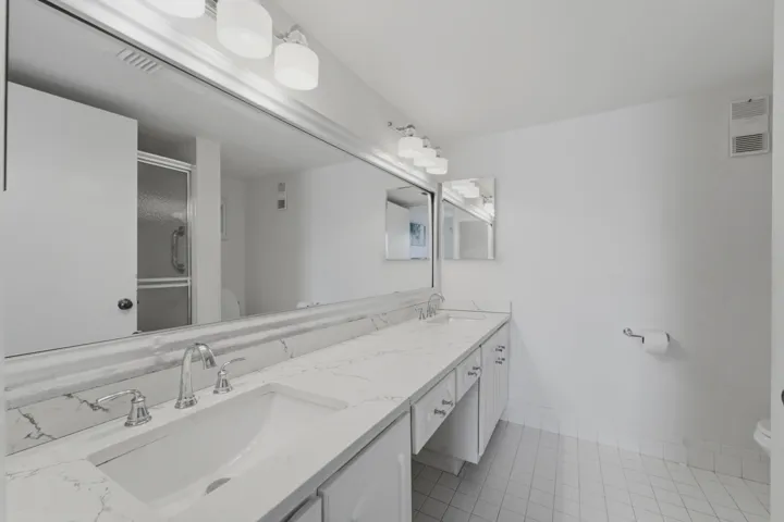 6093_Pointe_Regal_Circle_209_Delray_Beac