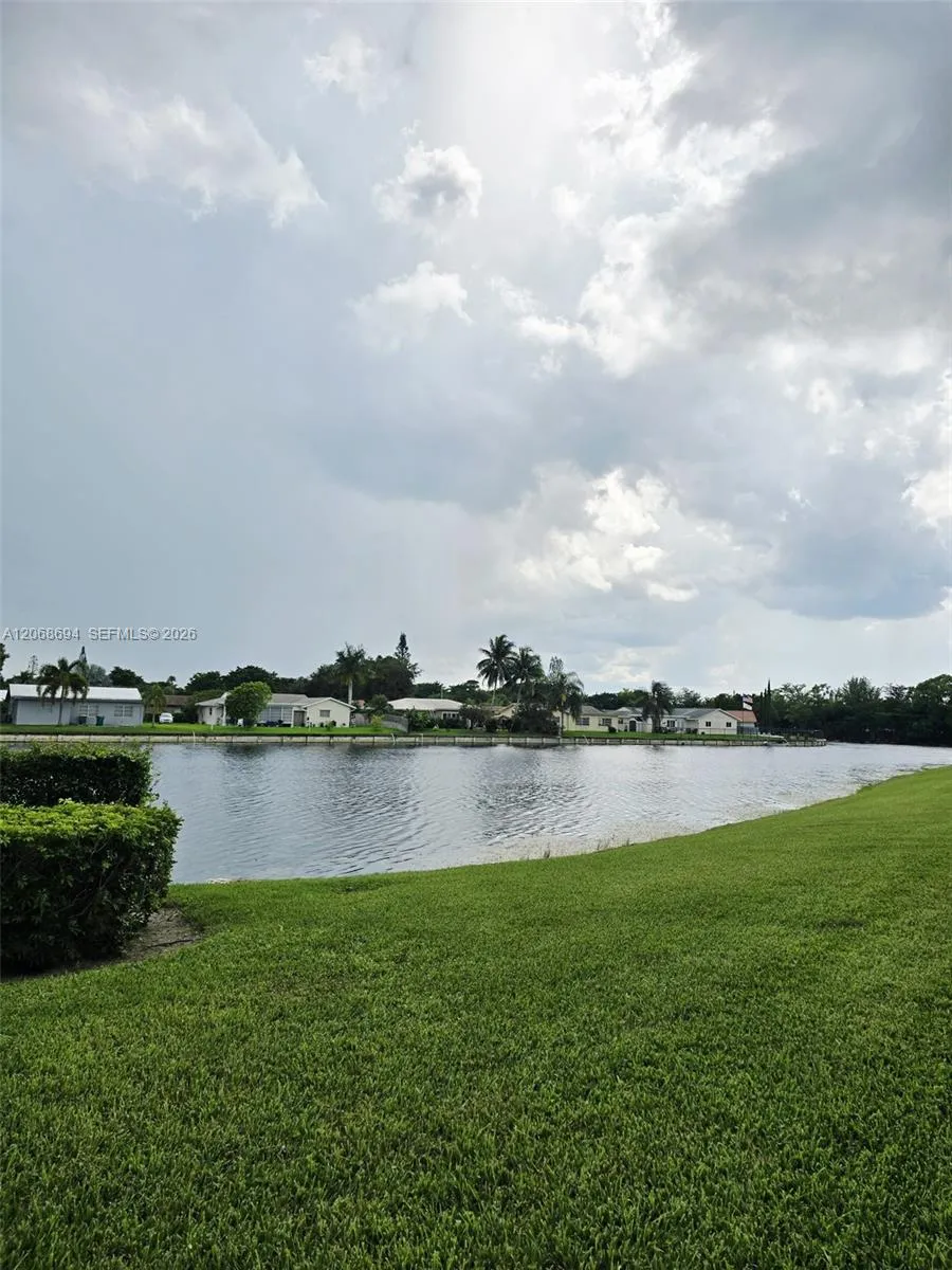 Photo 34