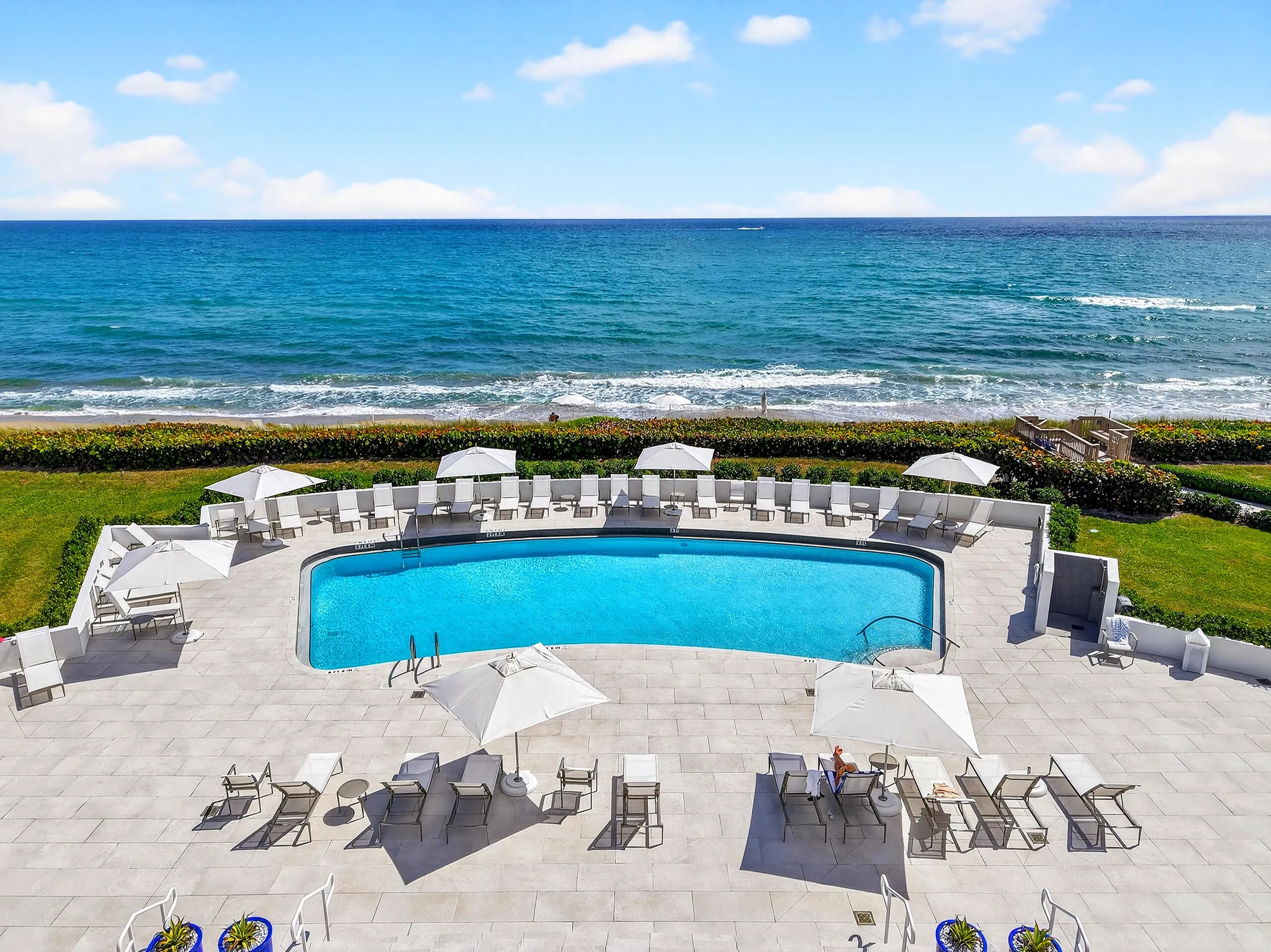 Oceanfront Pool