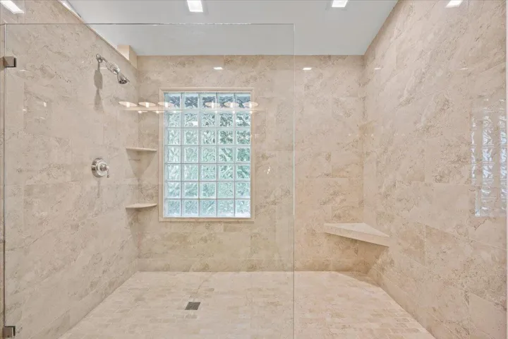 Primary XL Shower