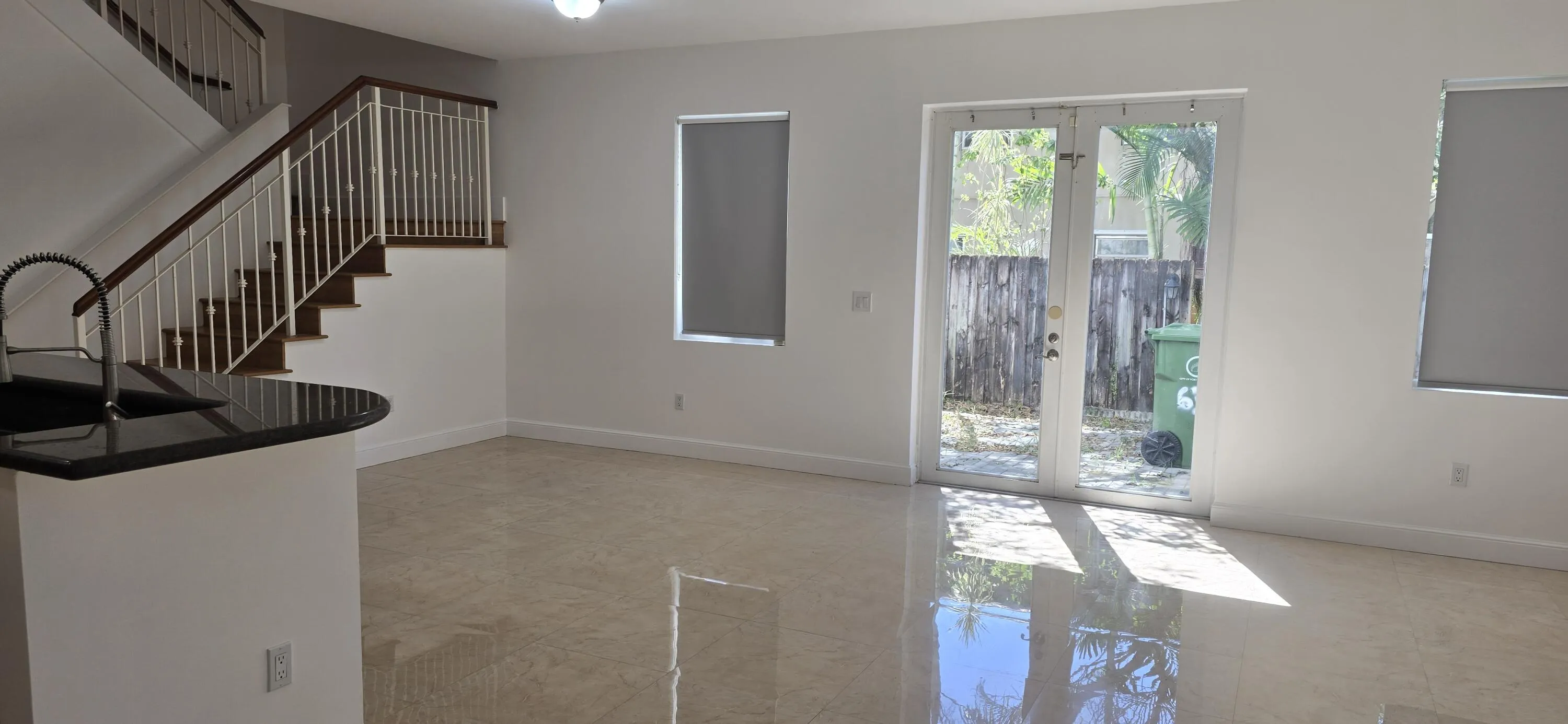 1000164909