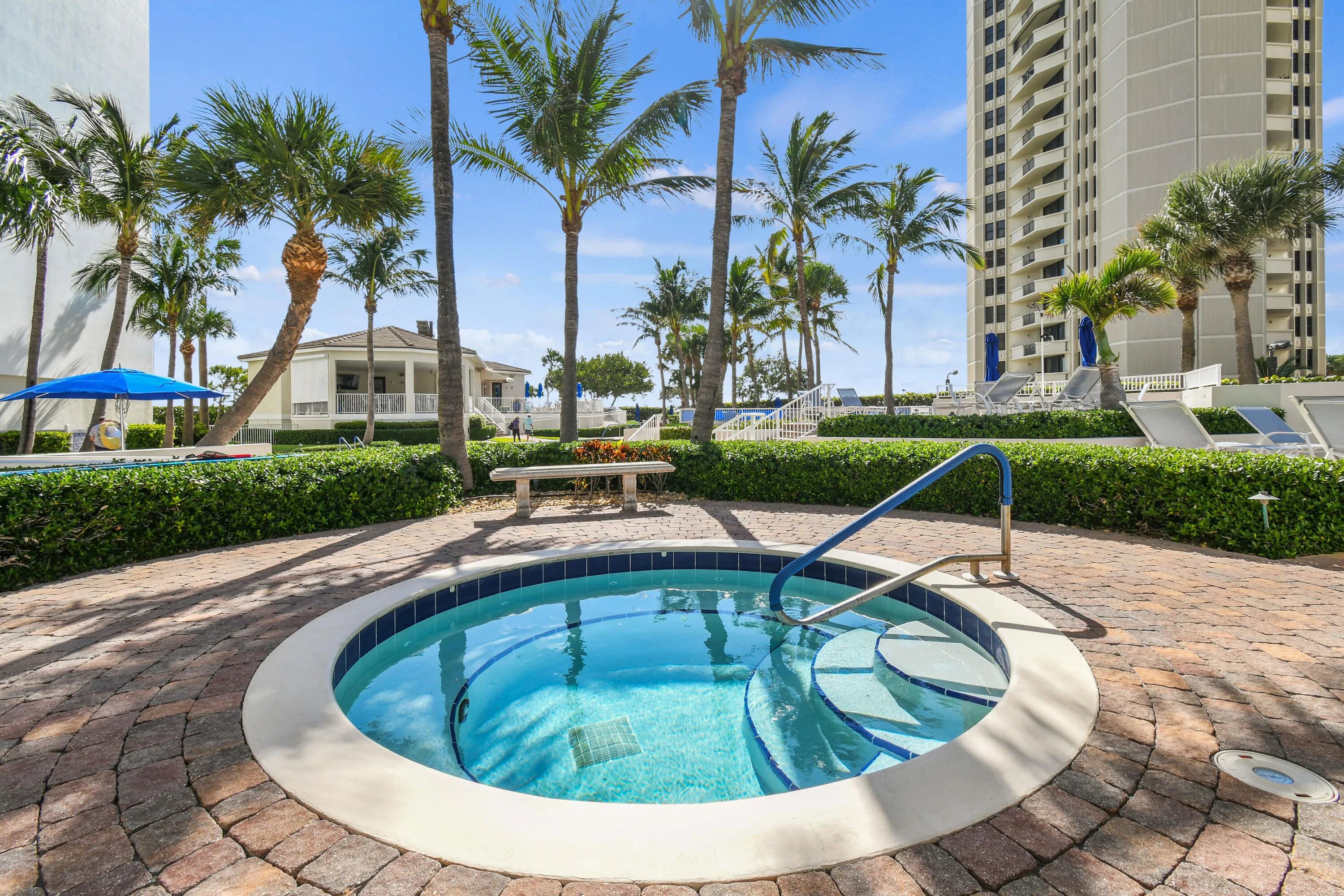 Residents Jacuzzi