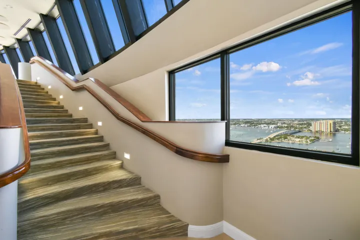 Stairway to the Marquis