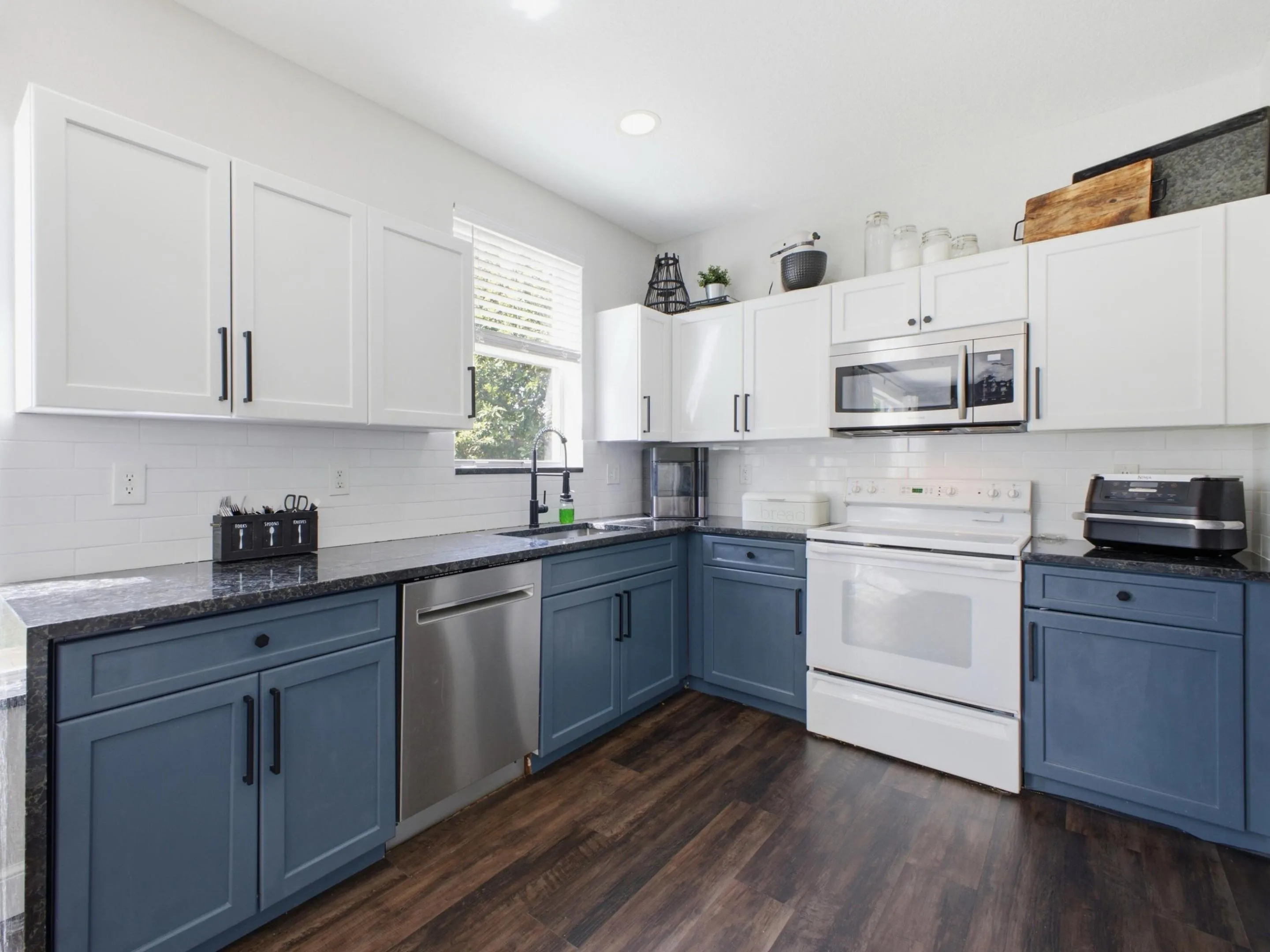 Kitchen 4