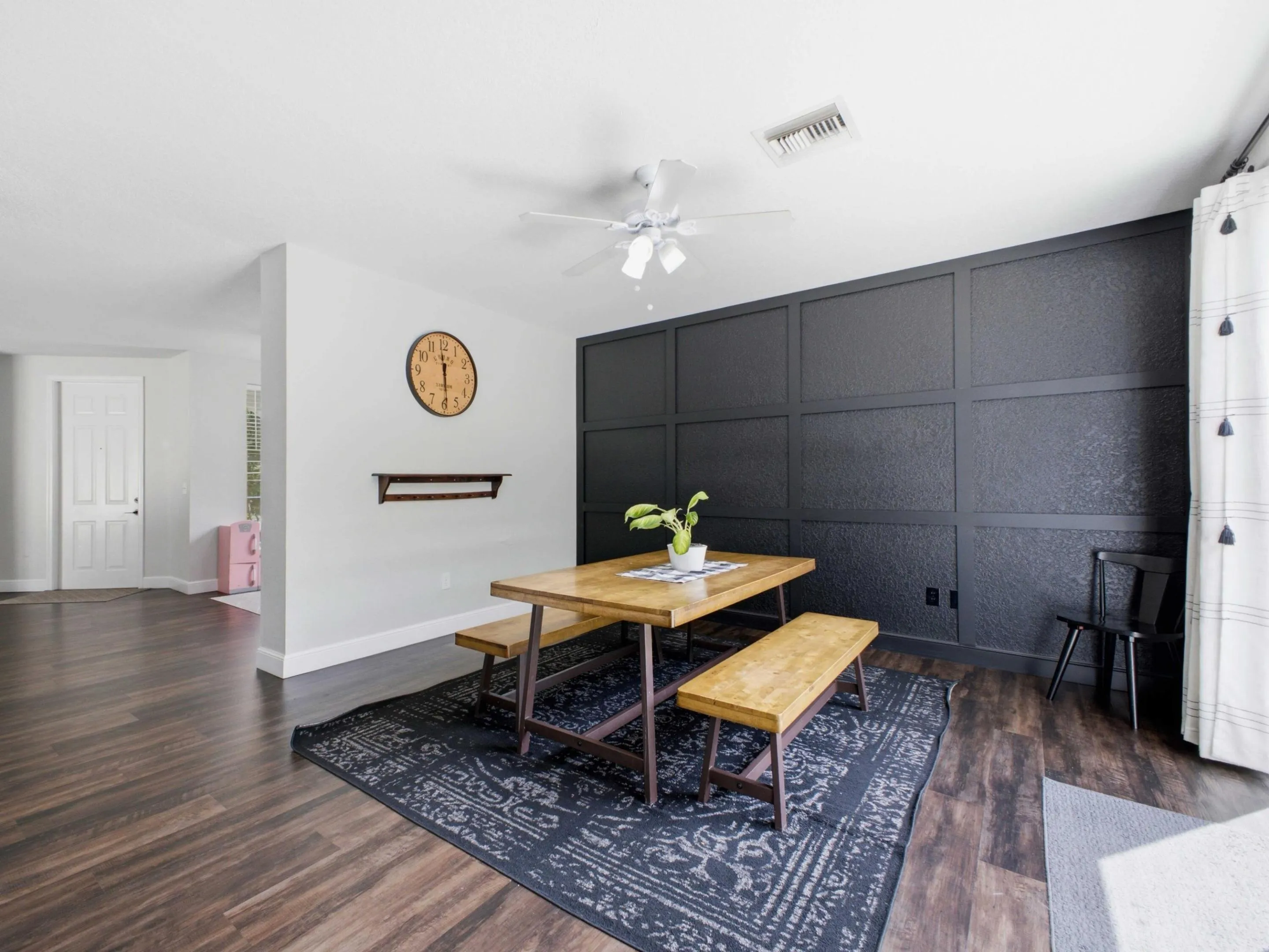 Dining to Foyer