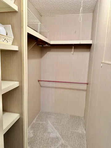 MB walk in closet