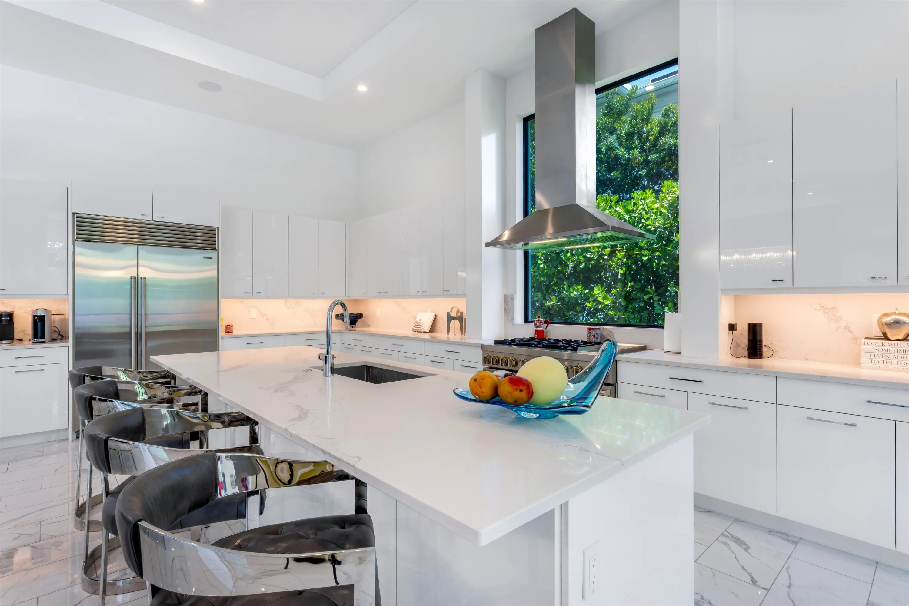 KITCHEN_ANGLE_LEFT