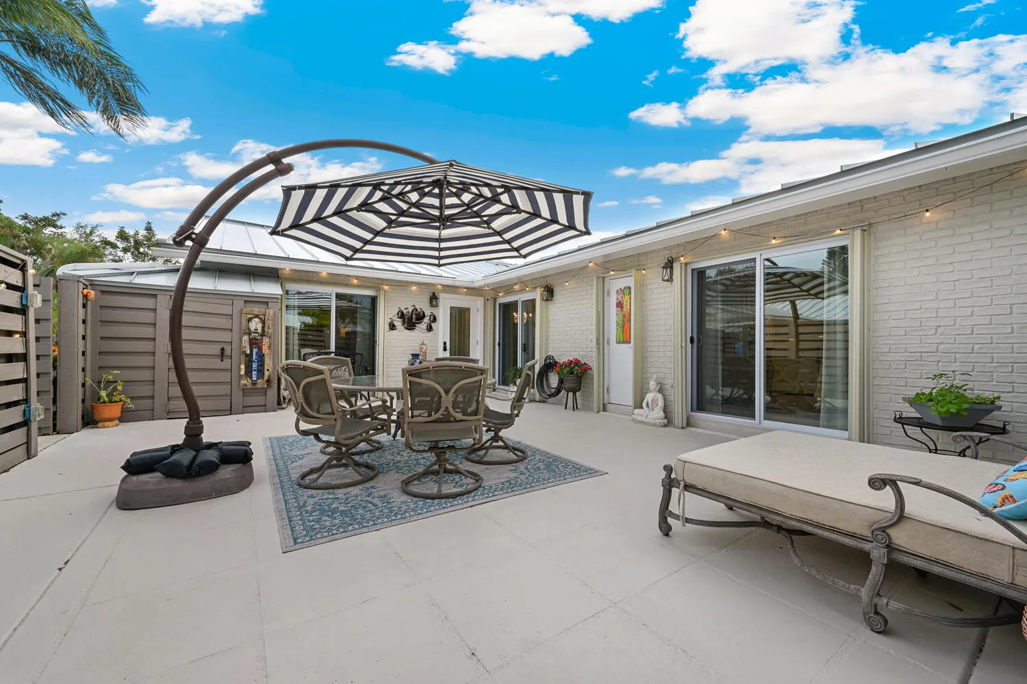 Outdoor space 4