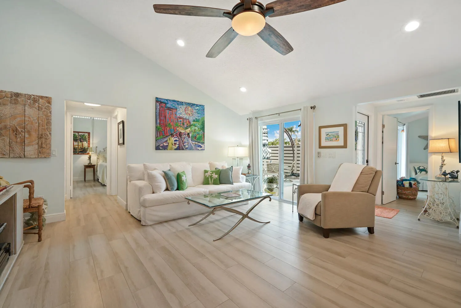 Living room 2