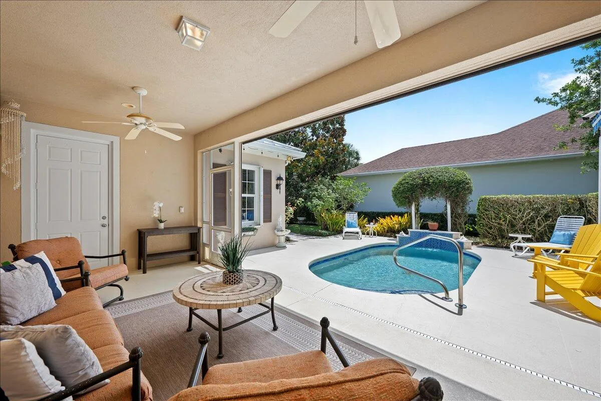 Retractable Screen creating a great option