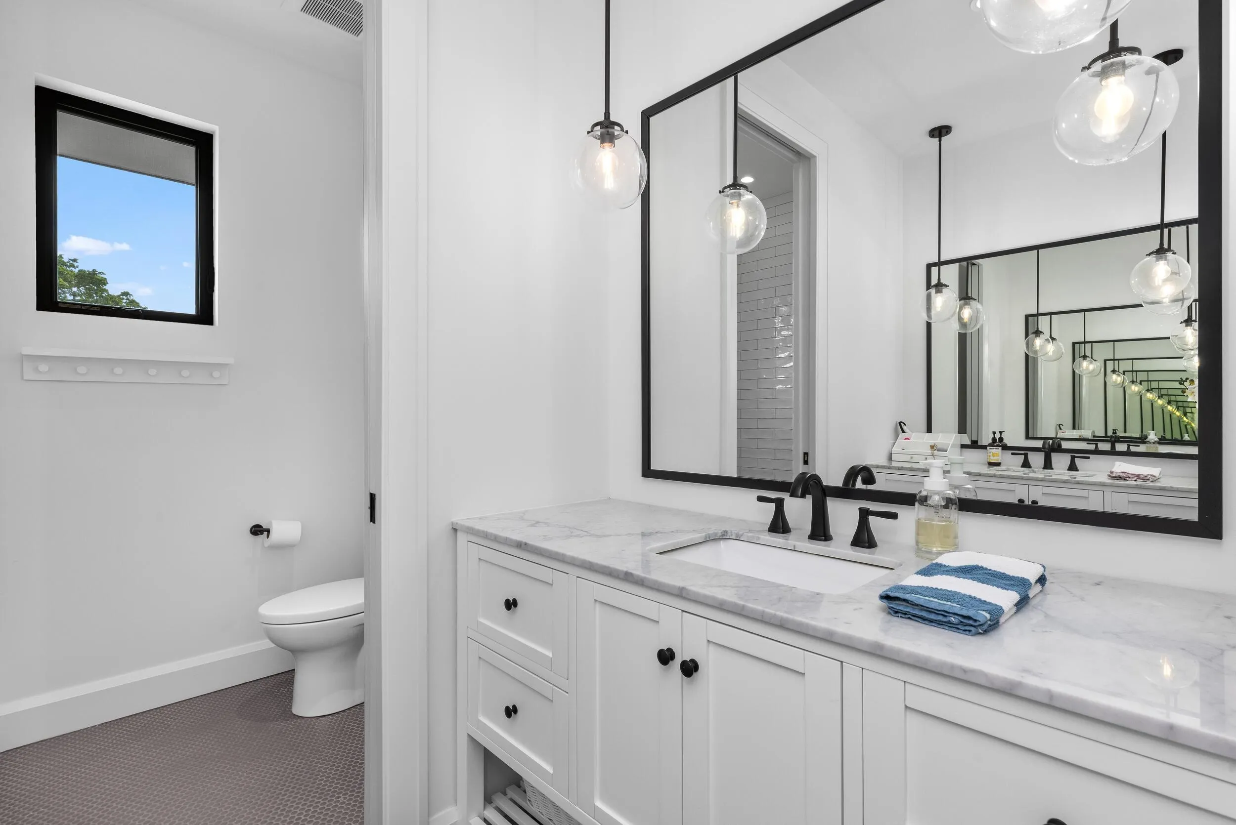 Guest Bath 2