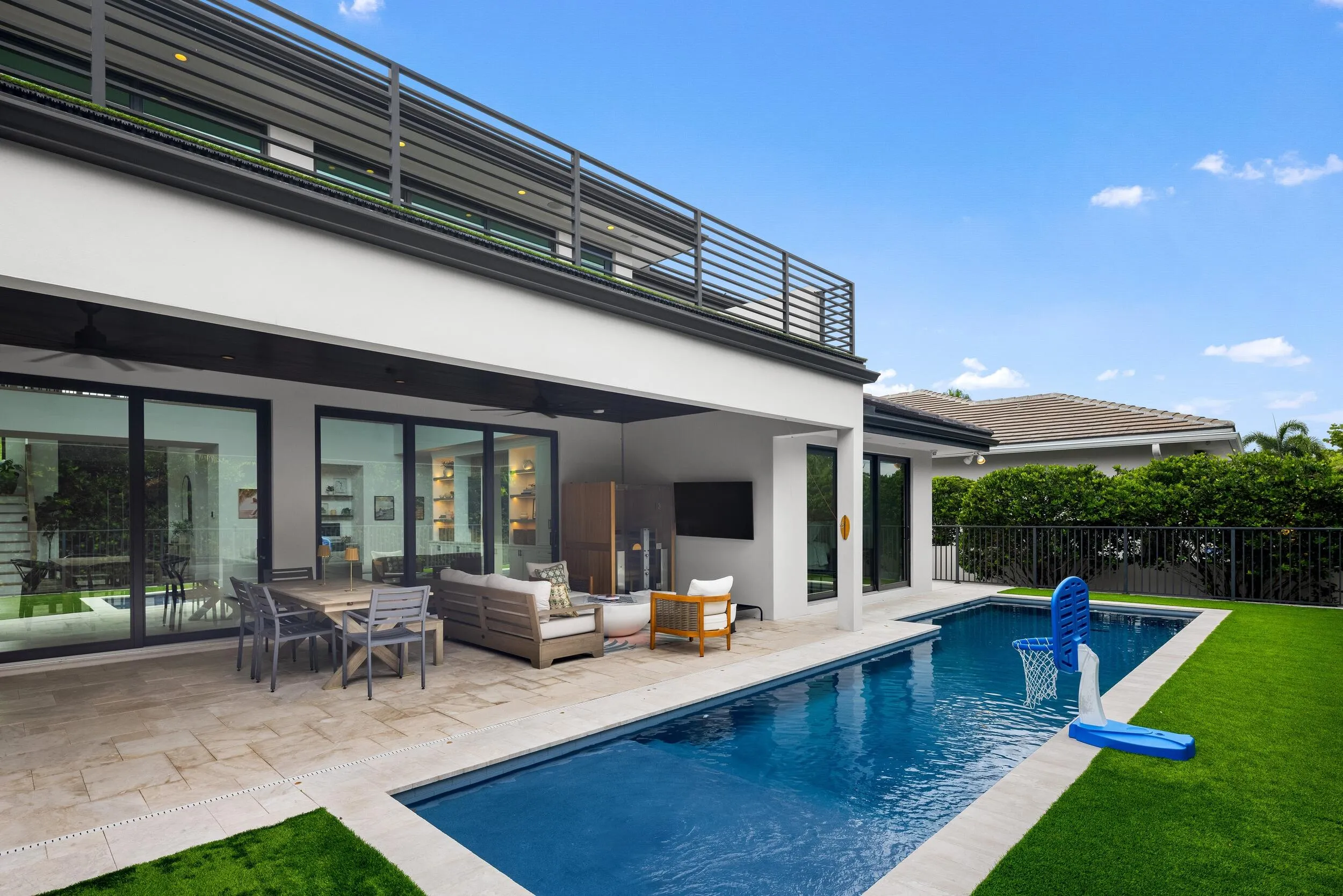 Pool 6