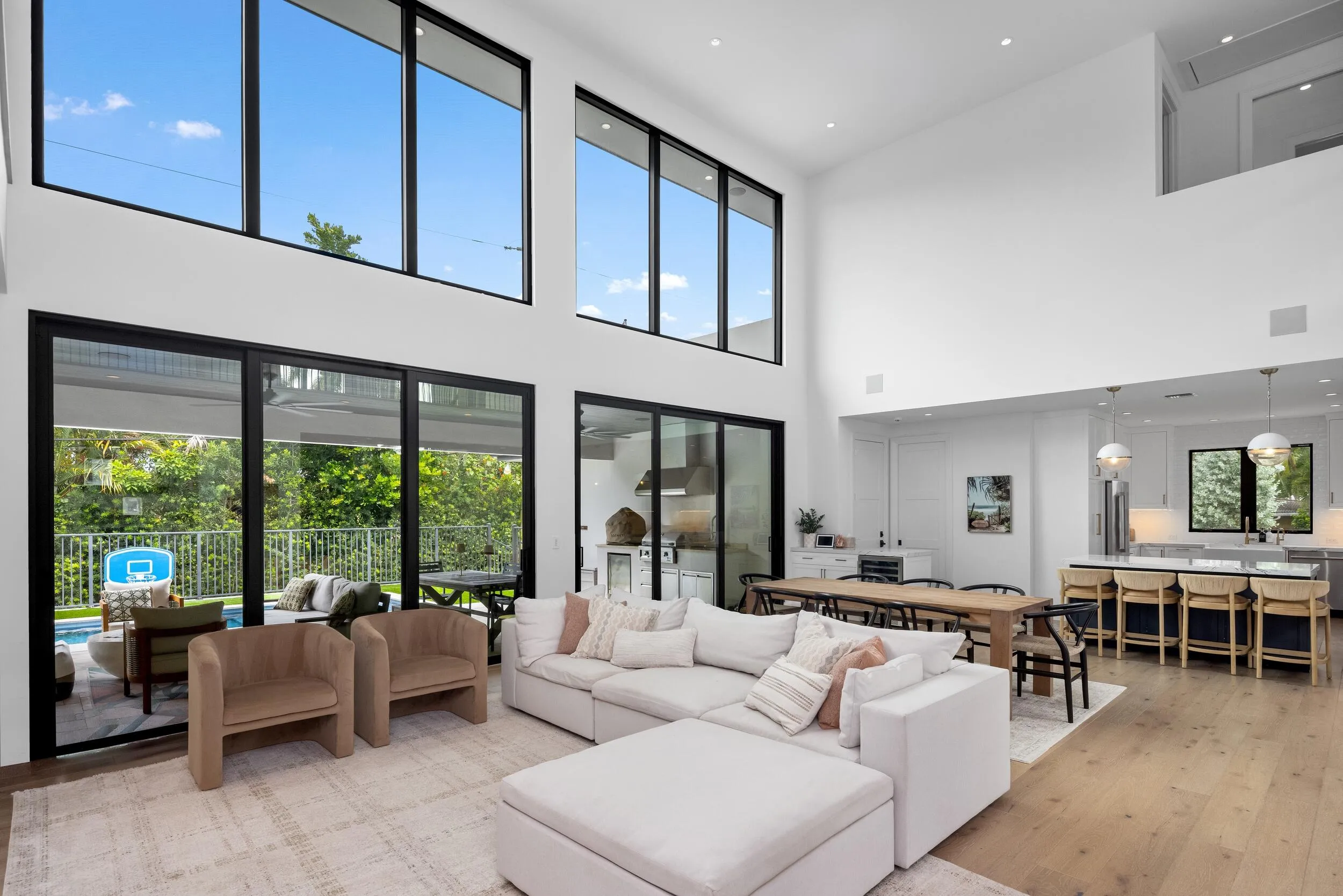 Living Area 2