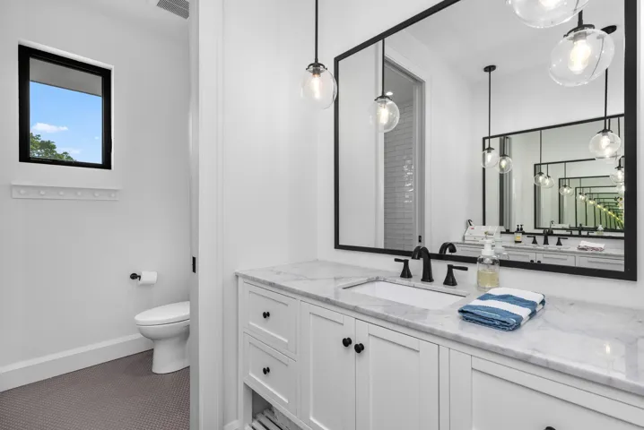 Guest Bath 2