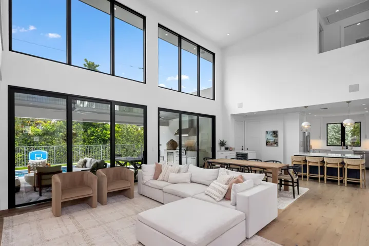 Living Area 2