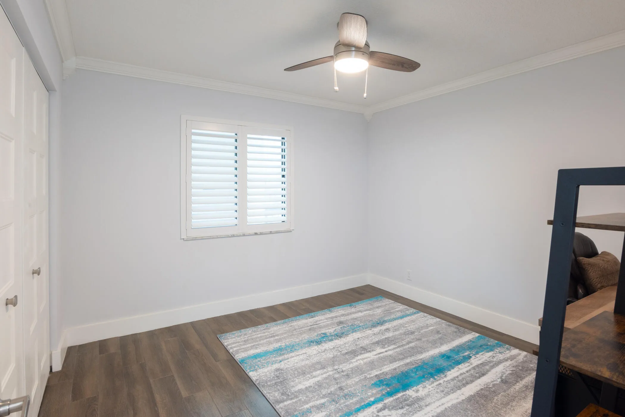 © Clark- 2500 Presidential Way 304-014