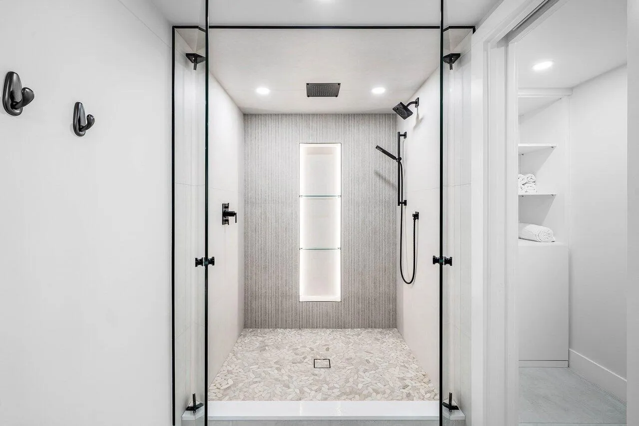 Primary Shower