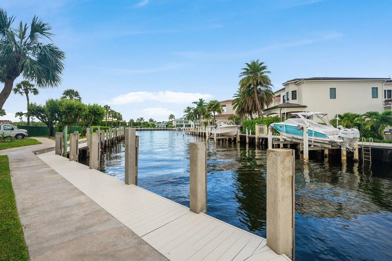Dock / Marina