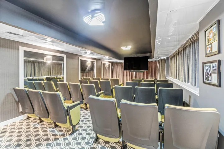 Clubhouse Lounge