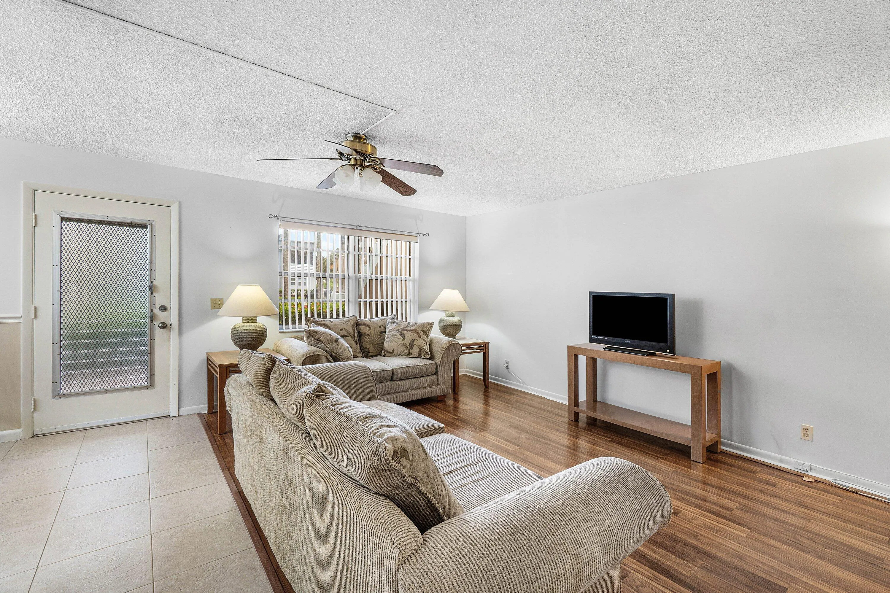 006-434NormandyJ-DelrayBeach-FL-33484-SM