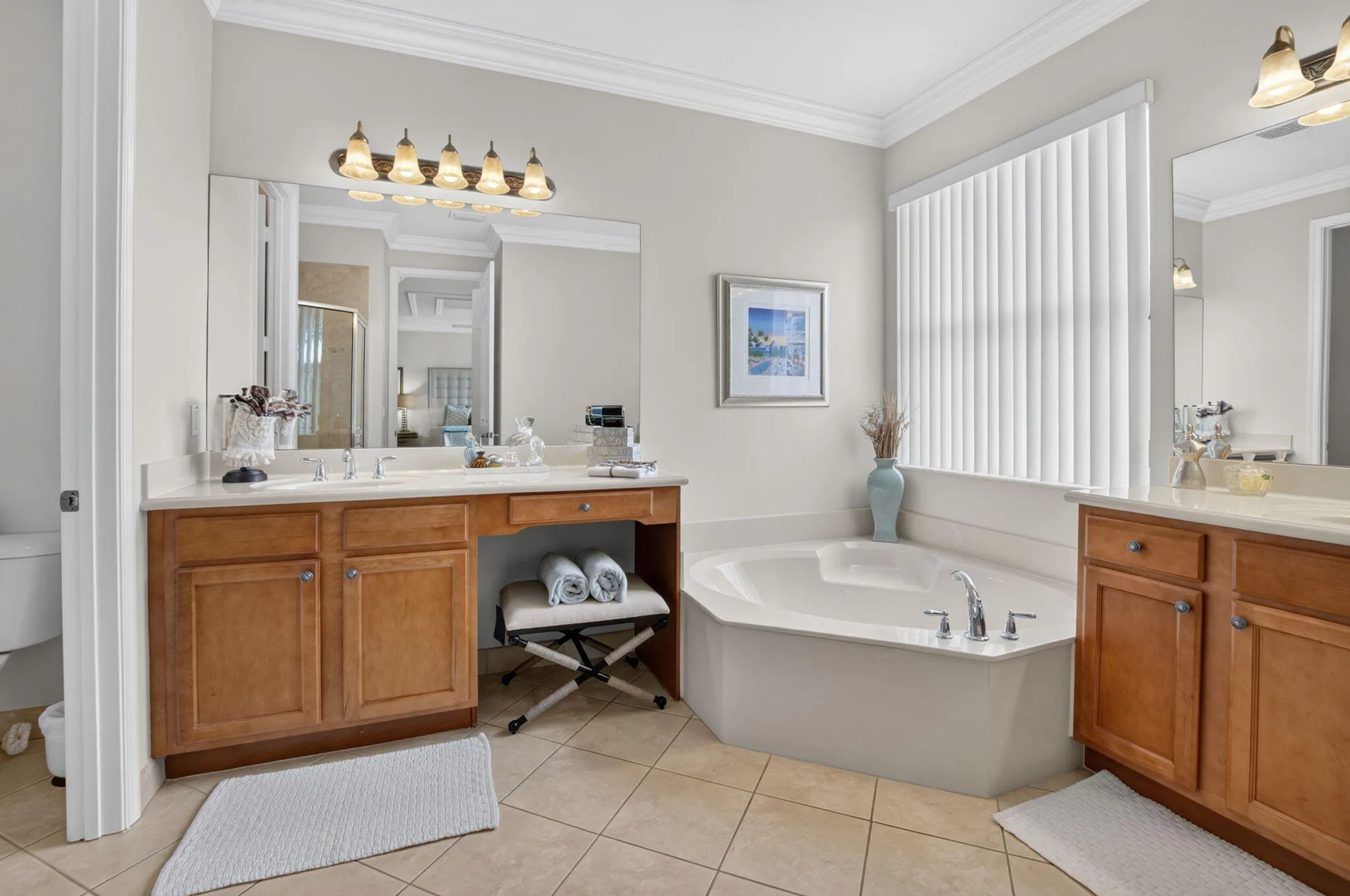 Primary Bath | Dual Vanities & Makeup Desk