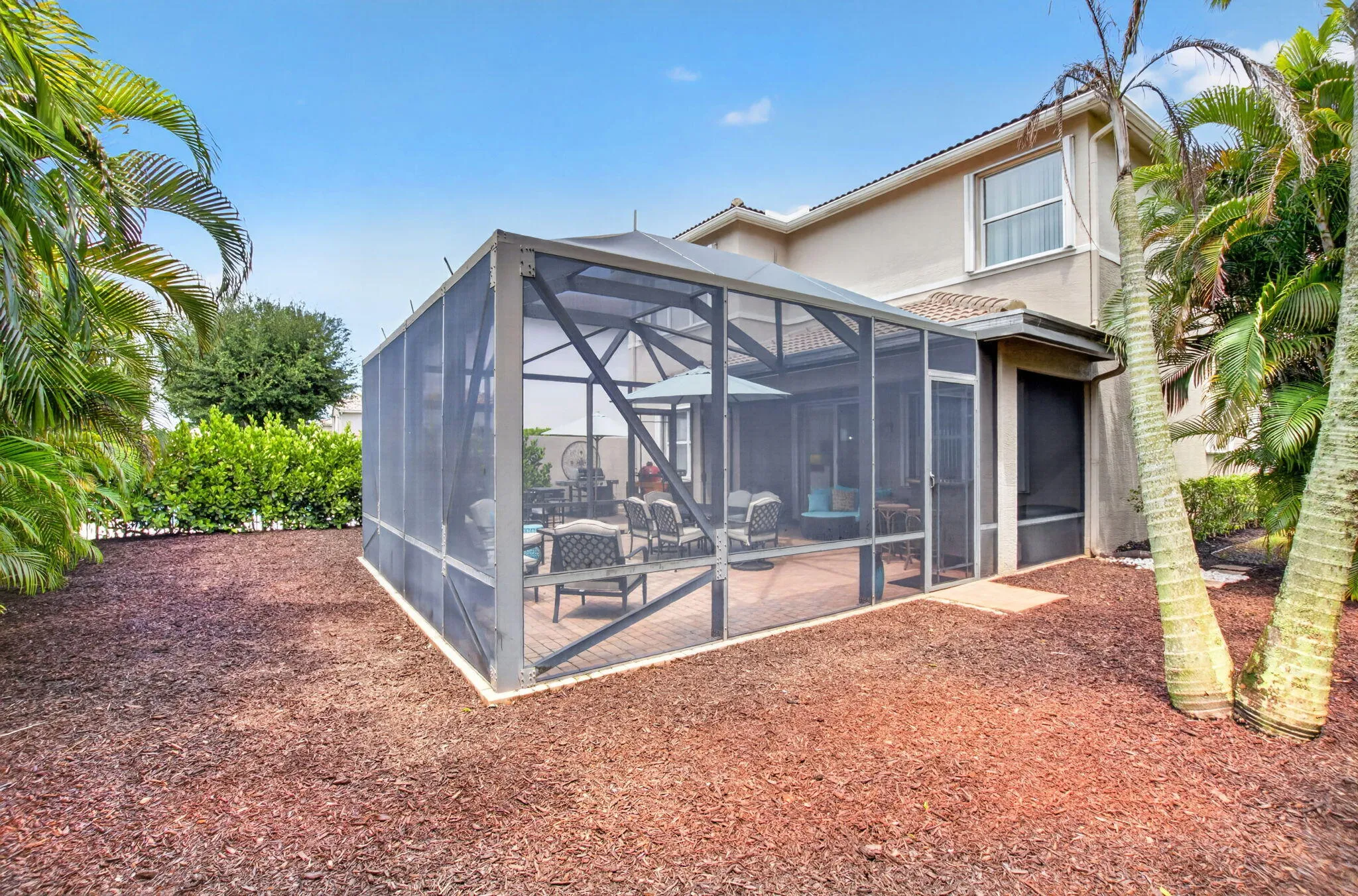 Rear Elevation & Full Screen Enclosure