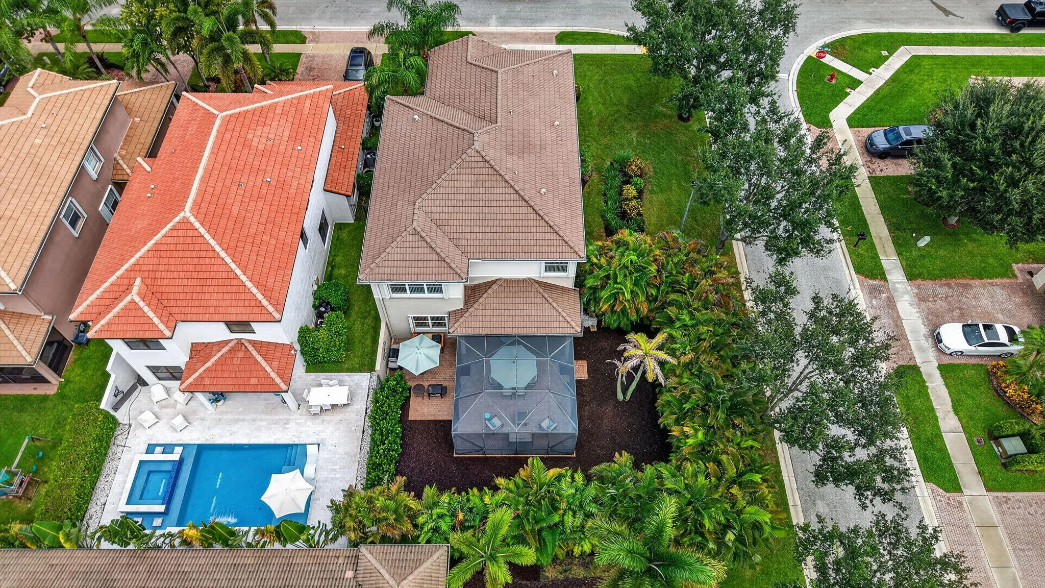 Overhead View of the Screened Patio & Lot