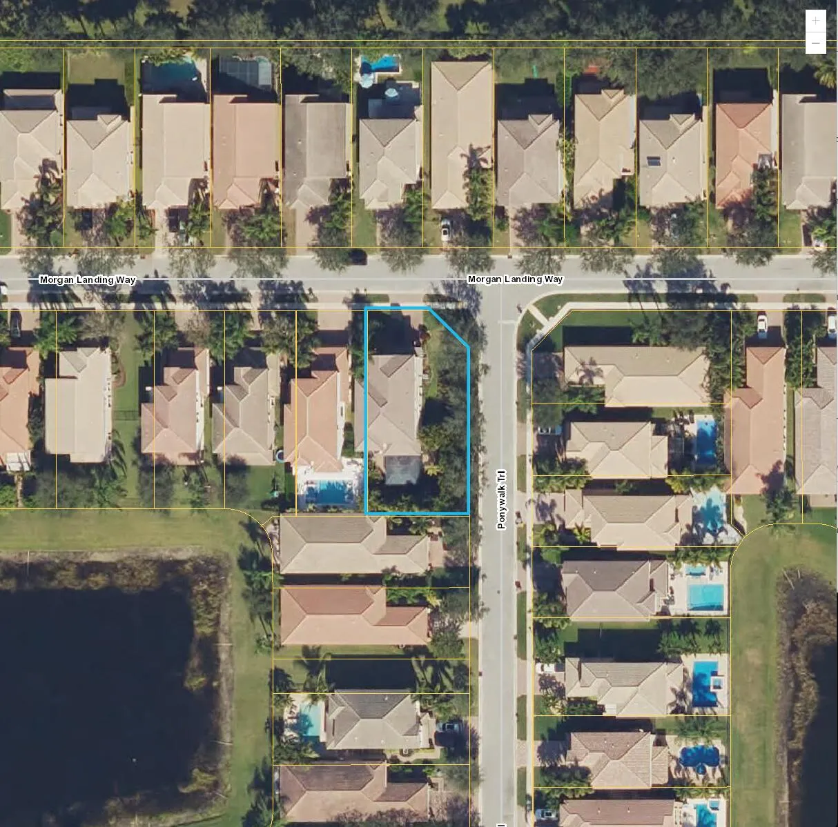 Irregular corner lot, additional corner land not included but usable