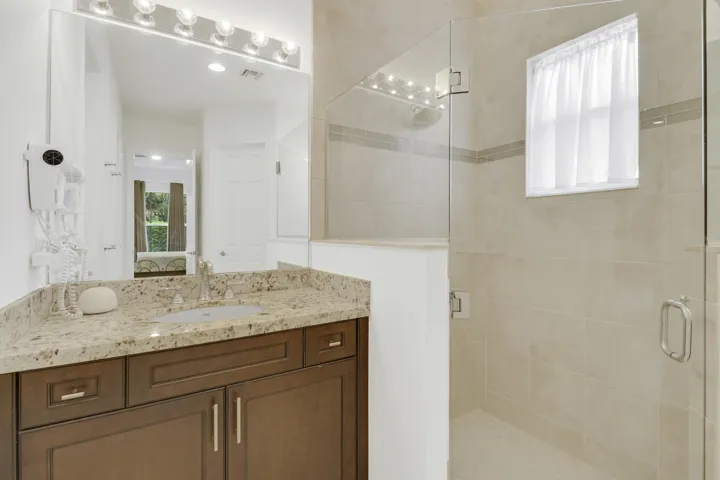Owner’s Bath