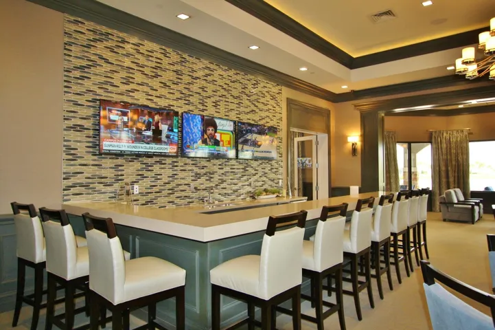 Bar & Restaurant