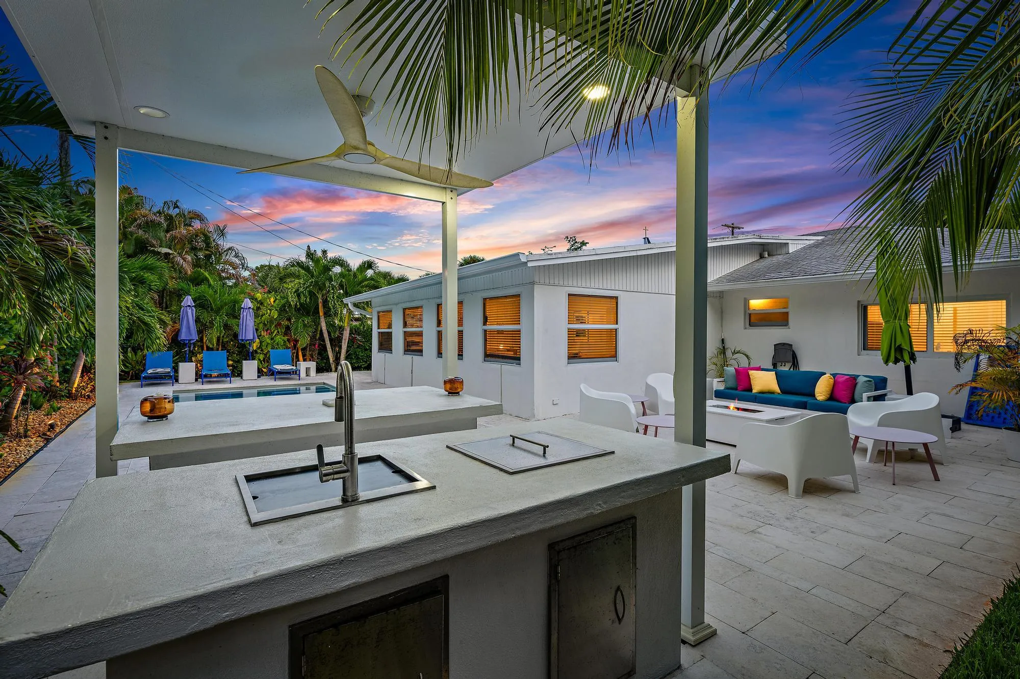 Cabana Bar