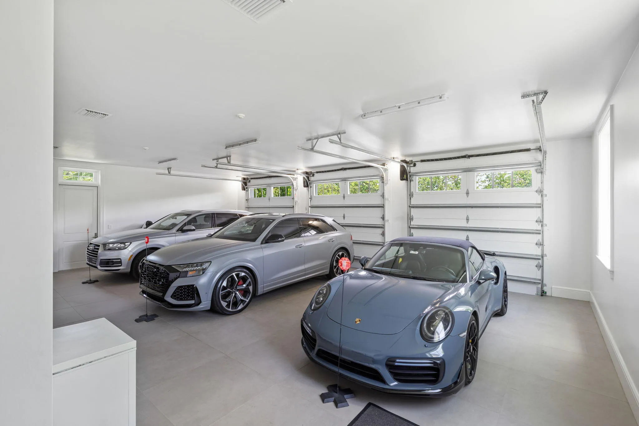 3 car garage at main house