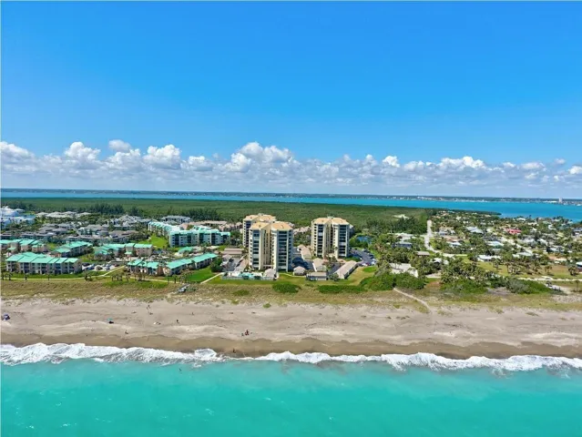 DIRECT OCEANFRONT.....