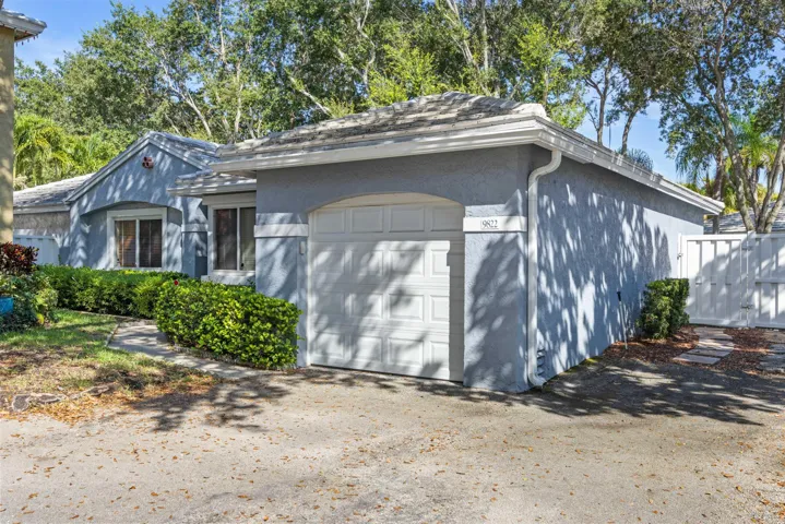 9822 angle shot of house use this