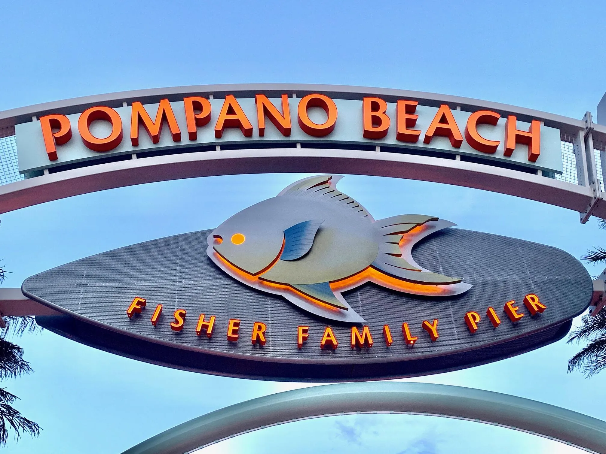 Pompano Fishing Pier is a great place to hang out with fishing and restaurants, playground and entertainment.