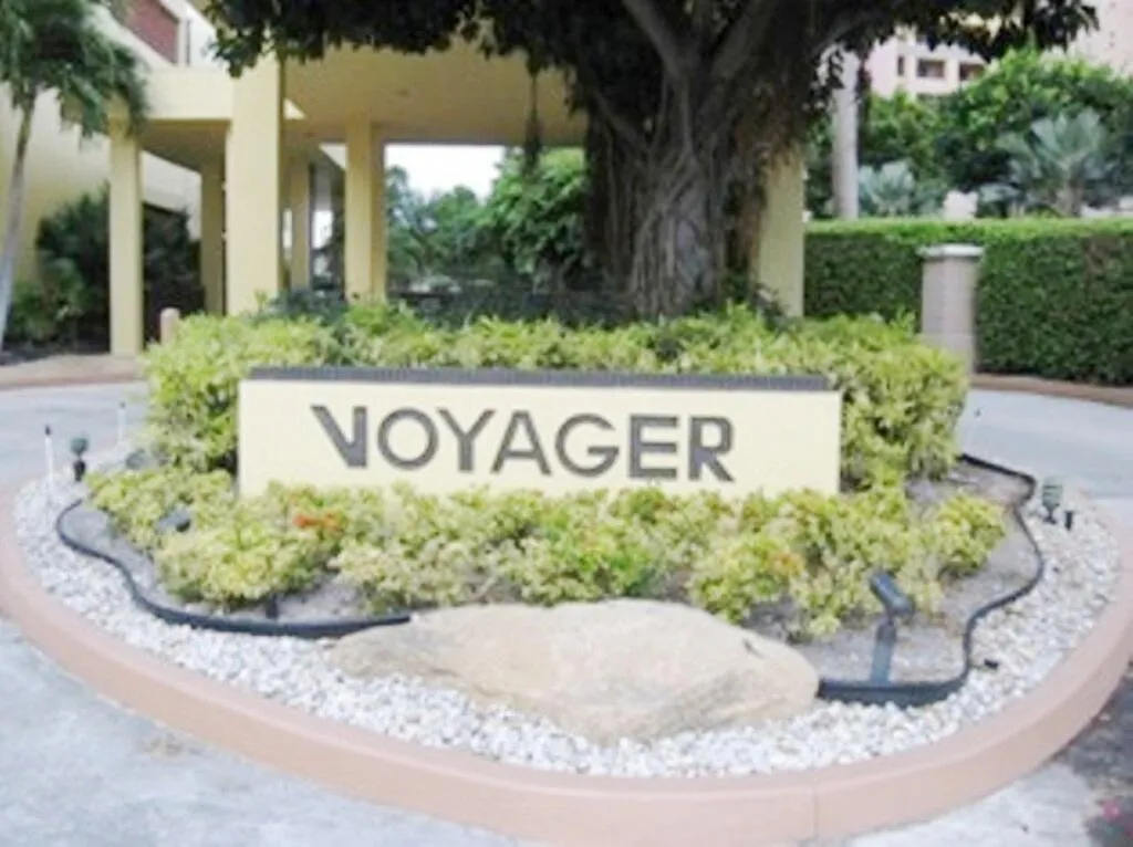 Voyager