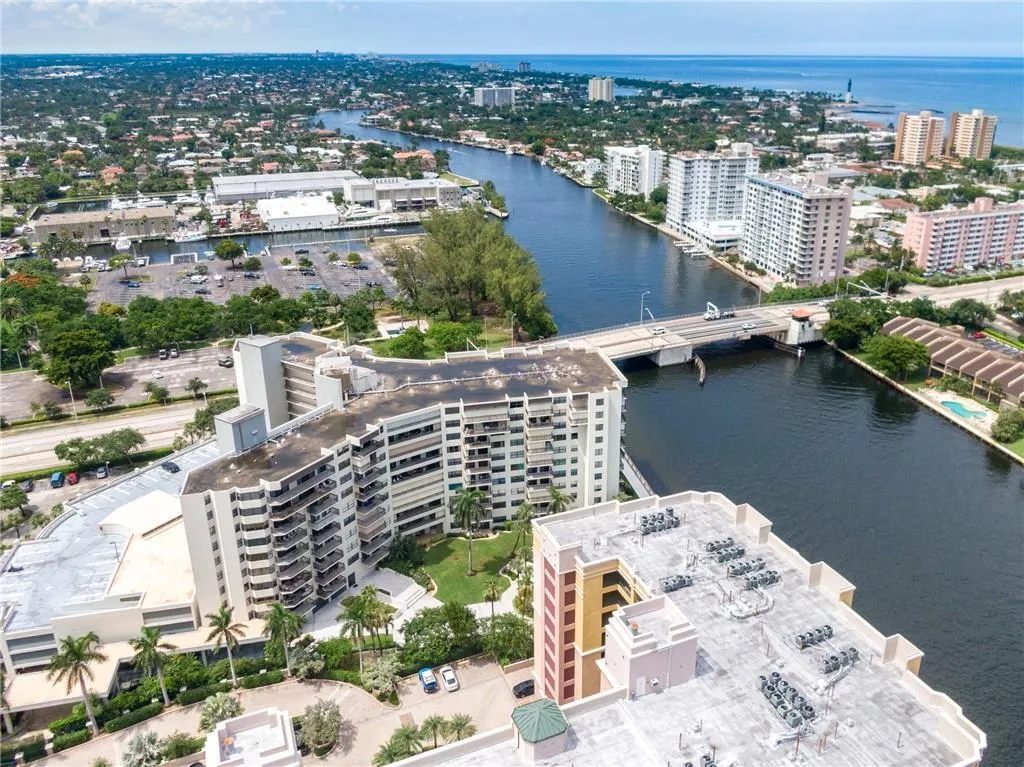 Voyager Condo is located on the West side of the Intracoastal so no waiting for the bridge.