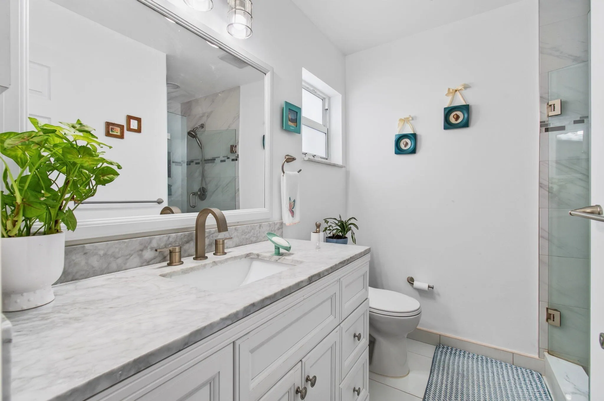 Mainbathroom