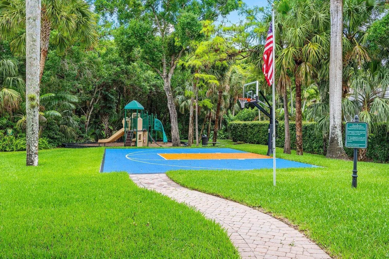 Avalon playground and basketball area