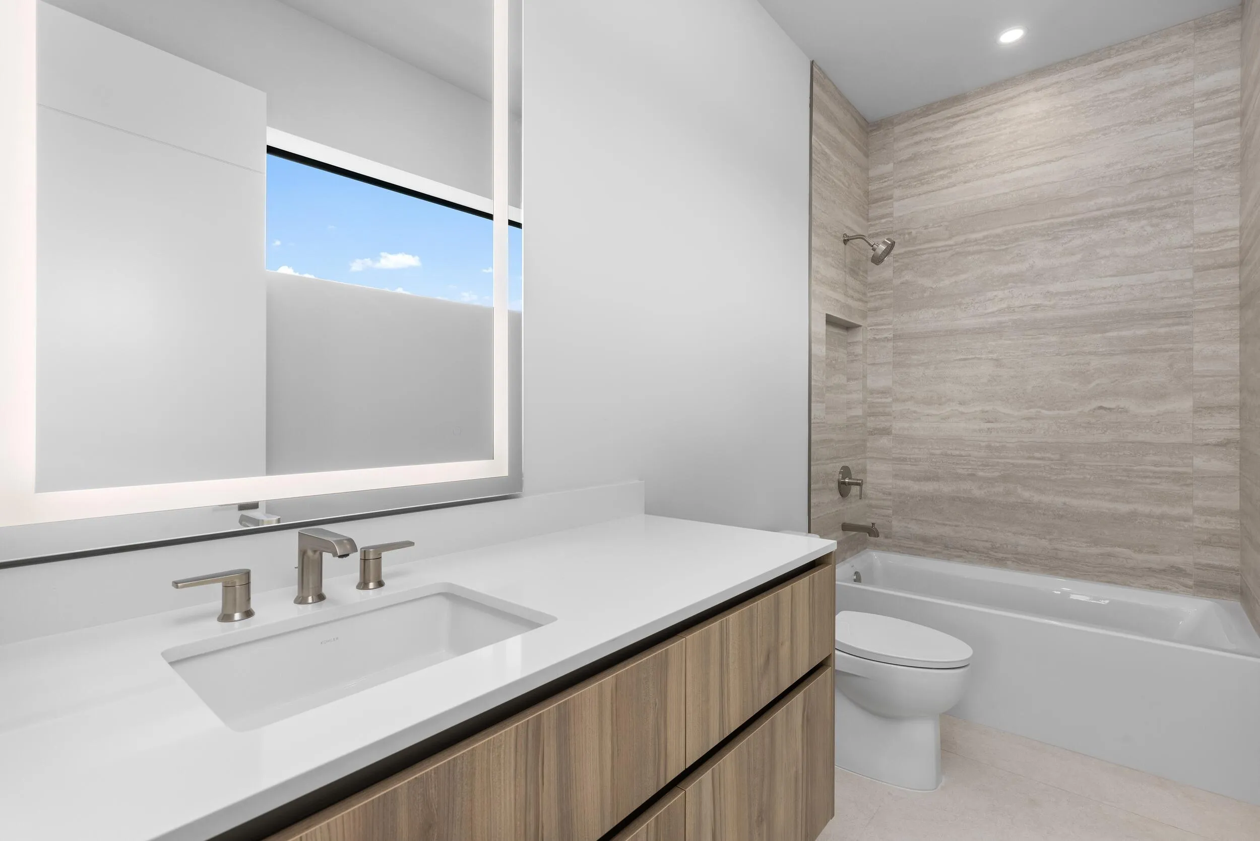 Guest Bath 6