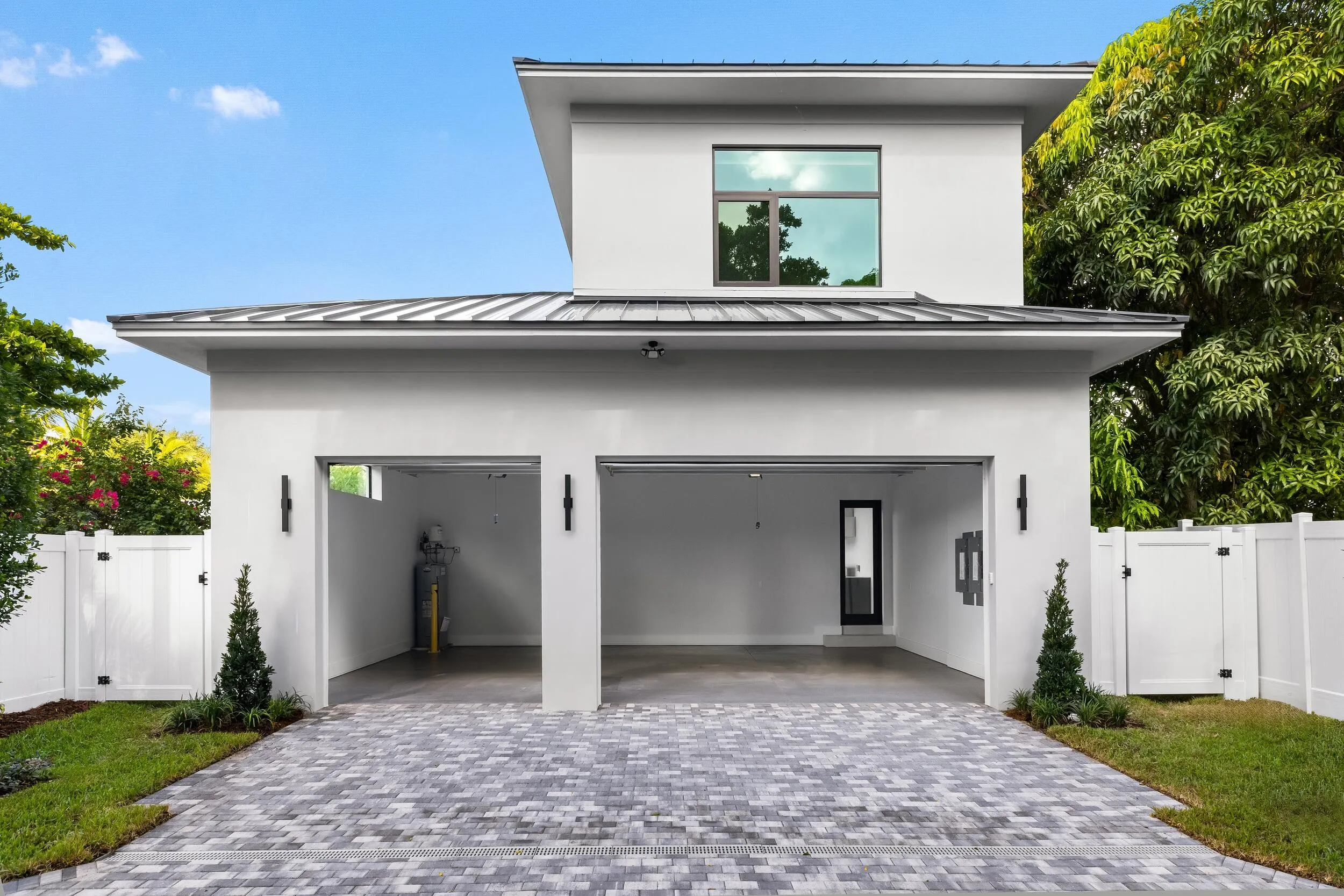 Garage 2