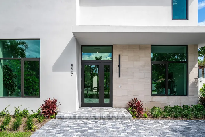 006-827Southeast2ndAvenue-DelrayBeach-FL