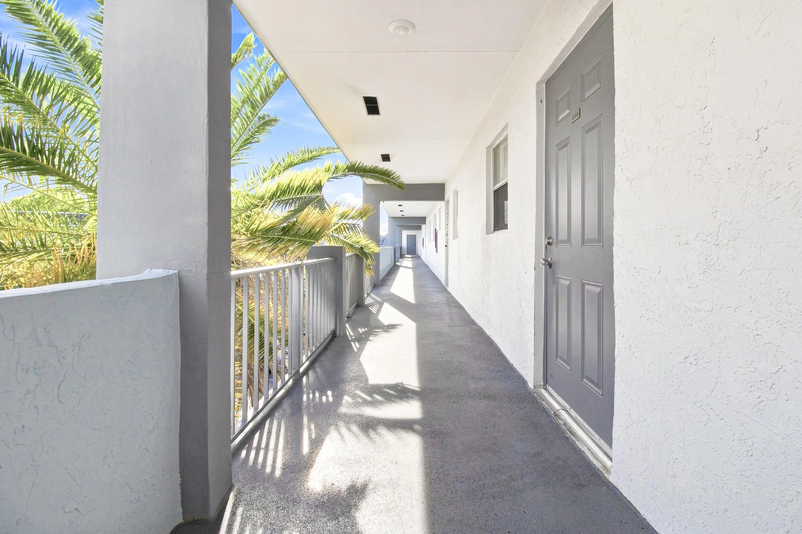 9321_SANDS_POINT_BLVDTAMARACIMG_6535
