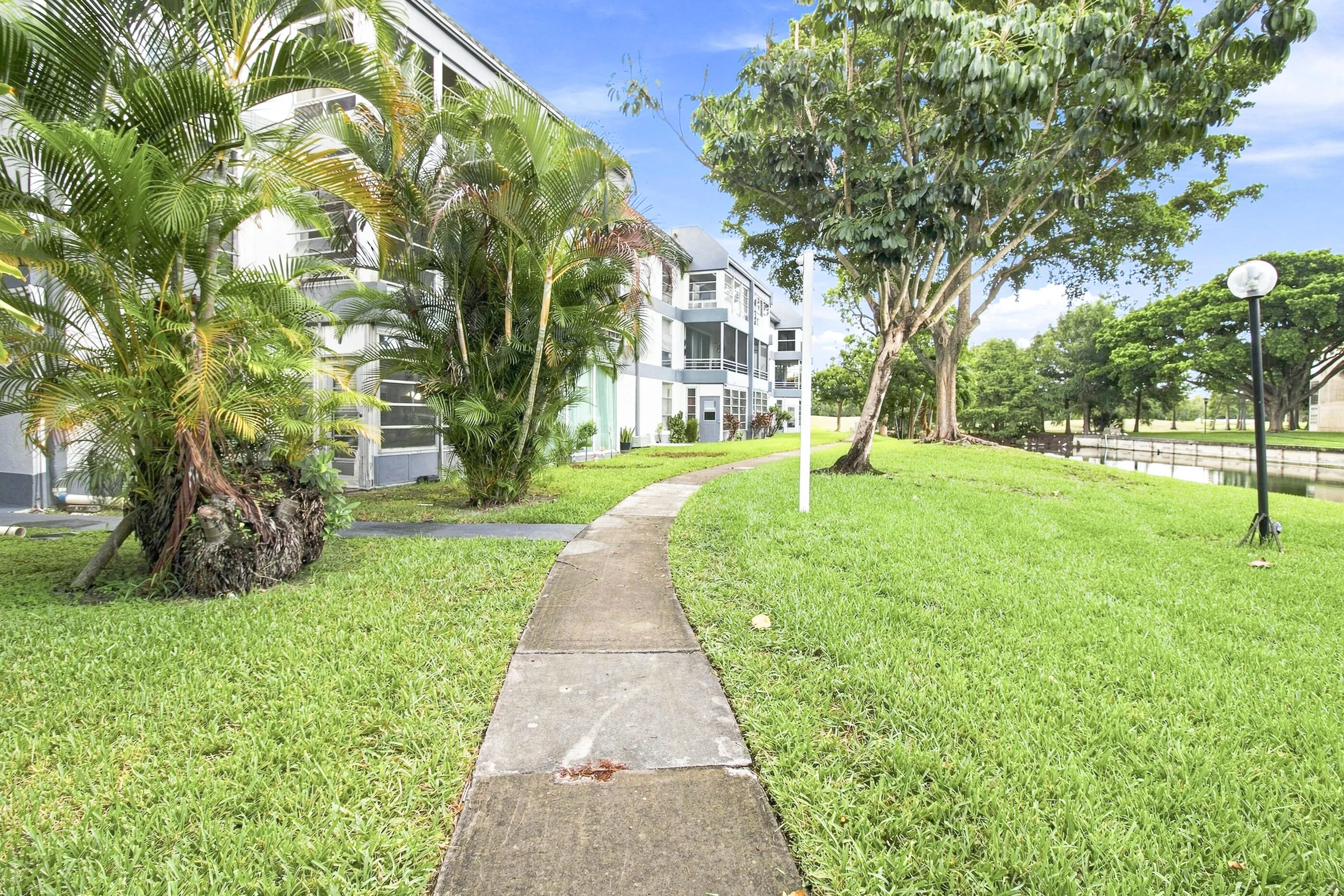 9321_SANDS_POINT_BLVDTAMARACIMG_6643