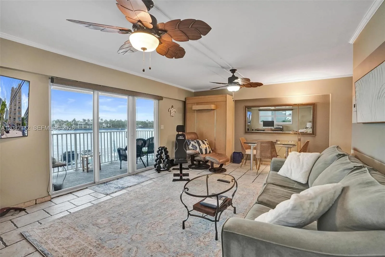 Open Living/Dining area is over 21 feet wide!