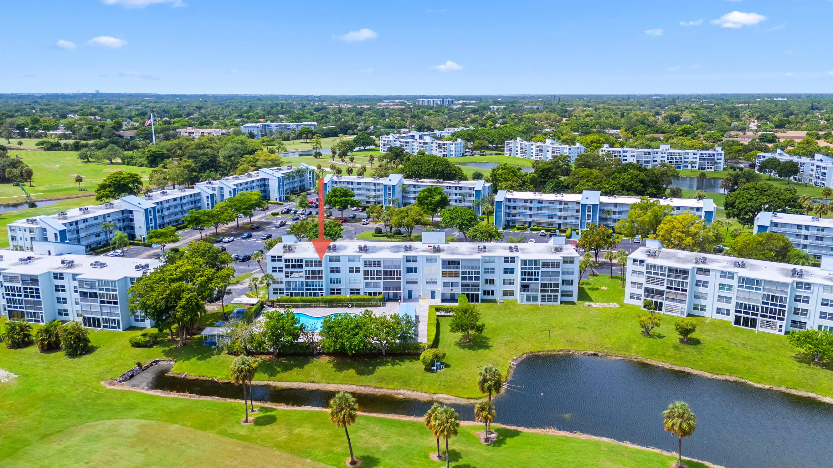 DESIRABLE LOCATION! BUILDING OVERLOOKS THE POOL