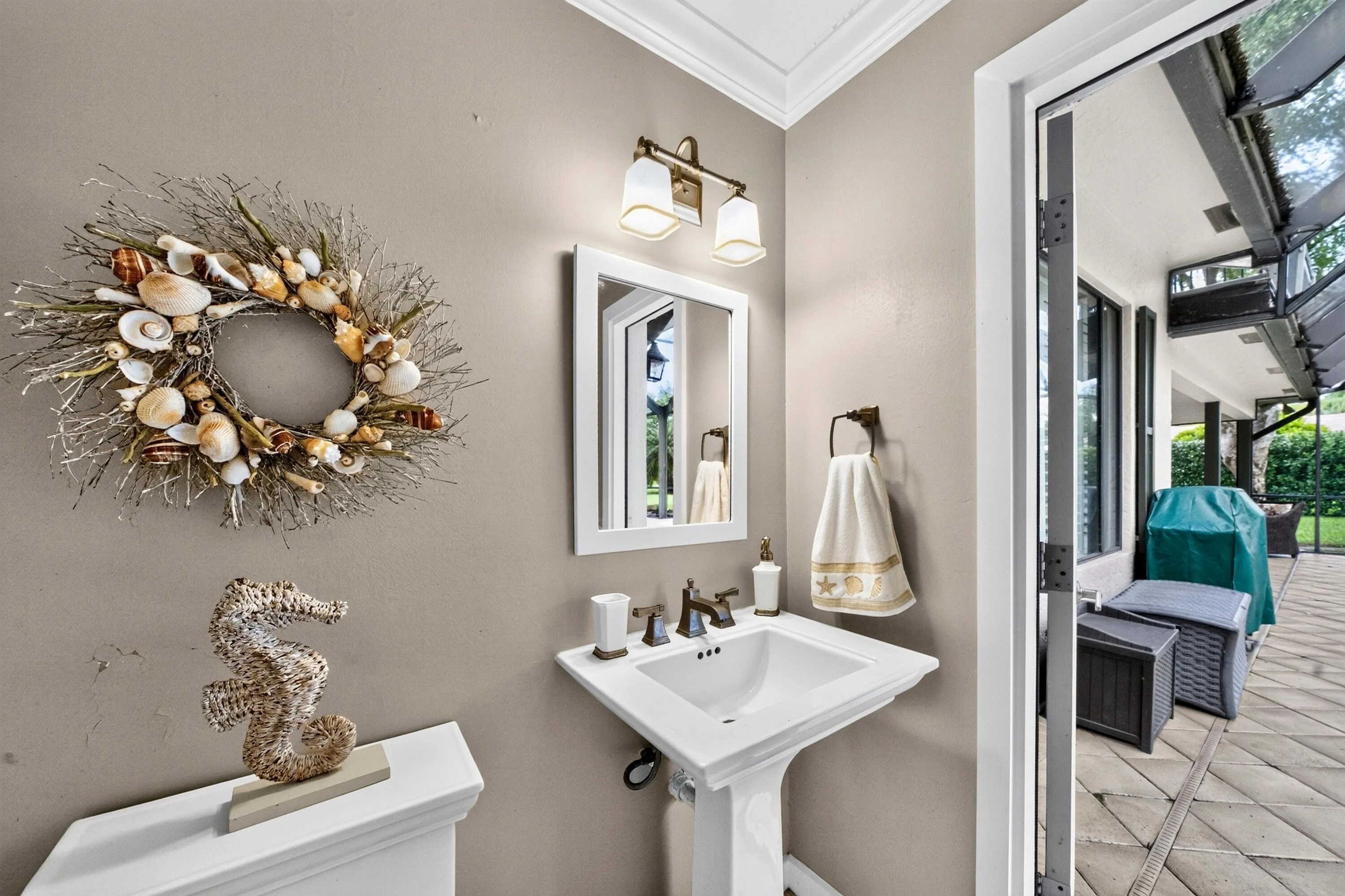 051-007-Bathroom-4000x2666