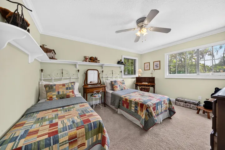 042-029-Bedroom-4000x2662