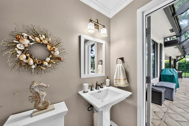 051-007-Bathroom-4000x2666