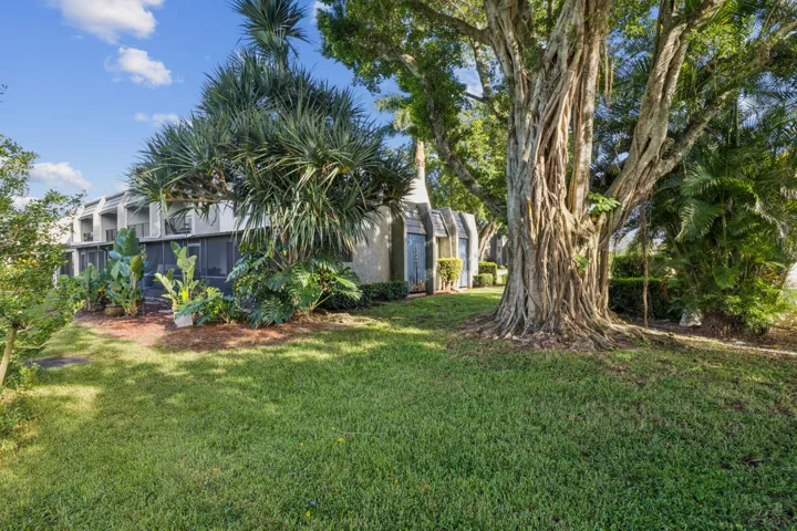 4788_Esedra_Court_033Ave